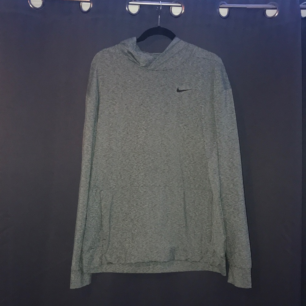 Nike dri fit pullover hoodie